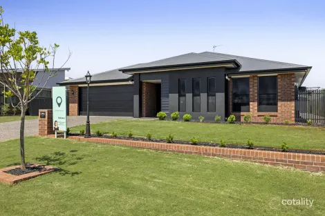 Property photo of 27 Webcke Crescent Kleinton QLD 4352