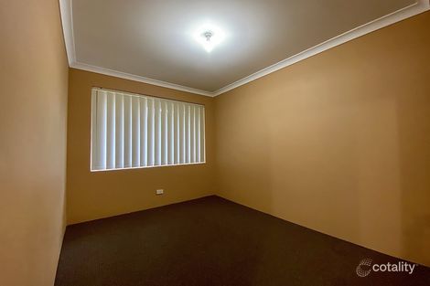 Property photo of 32 Perham Crescent Leda WA 6170