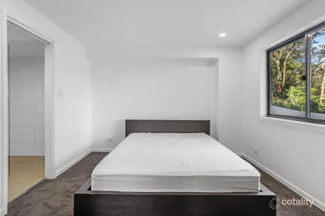 Property photo of 2 Alleena Court Mudgeeraba QLD 4213