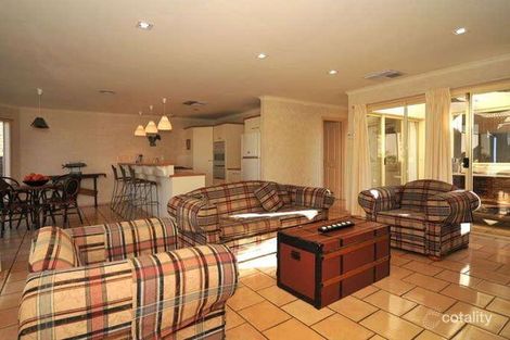 Property photo of 15 Carrail Grove Greenwith SA 5125