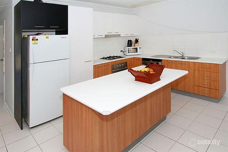 Property photo of 3 Viewbank Circuit Roxburgh Park VIC 3064