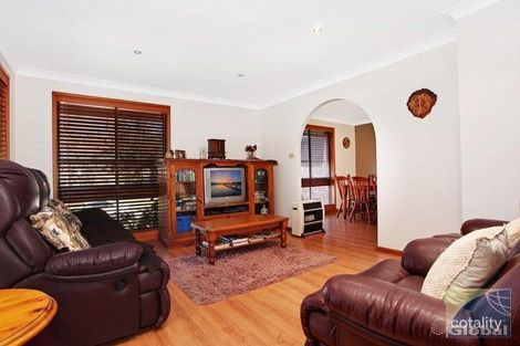 Property photo of 10 Lindeman Close Eleebana NSW 2282