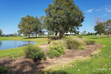 Property photo of 18 Aqua Court Dubbo NSW 2830