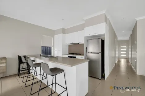 Property photo of 5 Koukoura Drive Epping VIC 3076