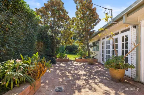 Property photo of 39 Edgecliffe Boulevard Collaroy Plateau NSW 2097