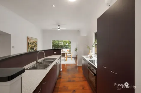Property photo of 155 Baines Street Kangaroo Point QLD 4169