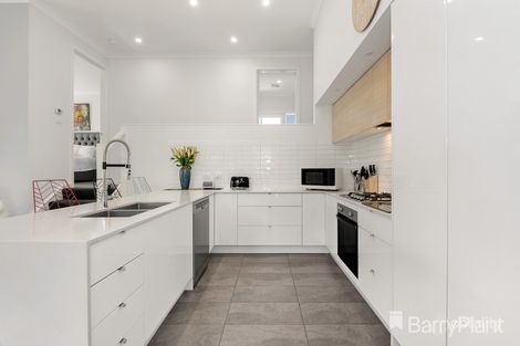 Property photo of 2/34 Leawarra Parade Frankston VIC 3199