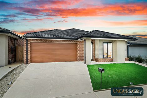 Property photo of 13 Cassinia Circuit Tarneit VIC 3029