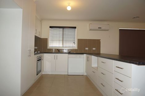 Property photo of 3/53 Ebony Drive Pakenham VIC 3810