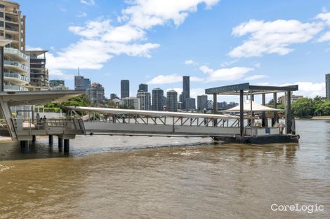 Property photo of 18 Thorn Street Kangaroo Point QLD 4169