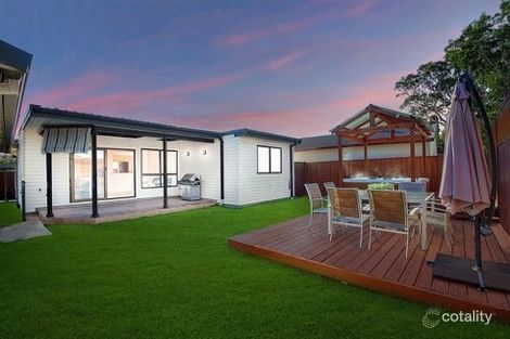 Property photo of 11 Fromelles Avenue Milperra NSW 2214