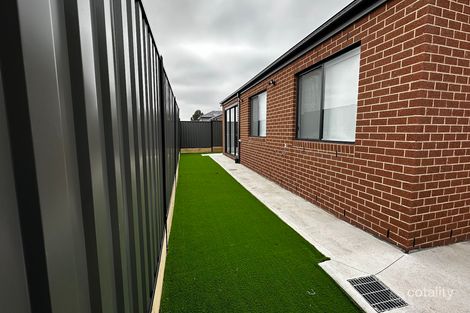 Property photo of 16 Mudrooroo Circuit Kalkallo VIC 3064