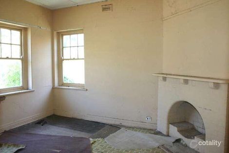 Property photo of 130 Derby Road Sunshine VIC 3020