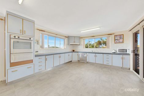Property photo of 46 Booth Avenue Tannum Sands QLD 4680