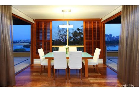 Property photo of 8/118 River Terrace Kangaroo Point QLD 4169