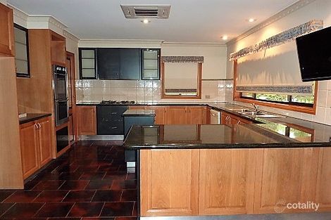 Property photo of 5 Carlo Court Greensborough VIC 3088