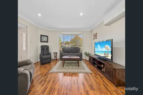 Property photo of 30 Solandra Circuit Regents Park QLD 4118