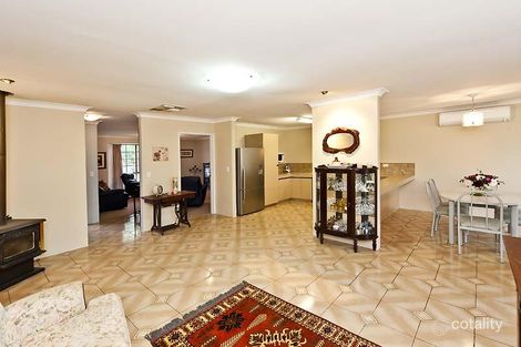 Property photo of 5 Banner Place Swan View WA 6056