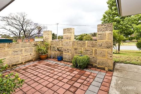 Property photo of 5 Banner Place Swan View WA 6056
