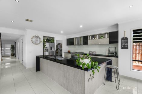 Property photo of 11 Spearmint Boulevard Manor Lakes VIC 3024