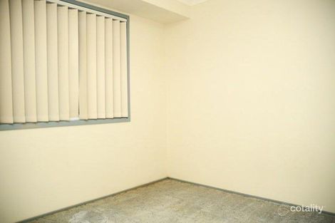 Property photo of 4 Glading Close Lake Haven NSW 2263