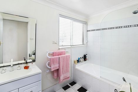 Property photo of 8 Murrumbooee Place Tascott NSW 2250