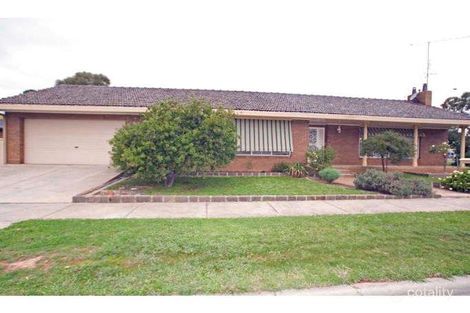 8 Louisa Ct, Strathdale, VIC 3550