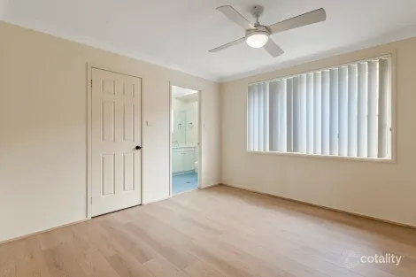 Property photo of 2 Englewood Way Glenmore Park NSW 2745