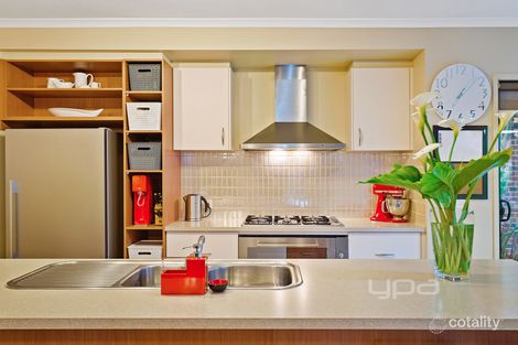 Property photo of 9 McCabe Crescent Sunbury VIC 3429