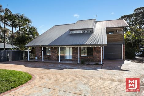 Property photo of 1/26 David Avenue Oak Flats NSW 2529