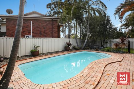 Property photo of 1/26 David Avenue Oak Flats NSW 2529