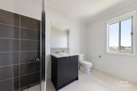 Property photo of 97 Beachview Parade Point Cook VIC 3030