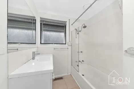 Property photo of 3 Campbell Parade Cranbourne VIC 3977