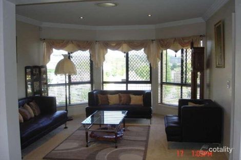 120 White Cedar Cct, Stretton, QLD 4116