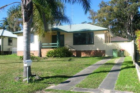 11 Catherine St, Mannering Park, NSW 2259