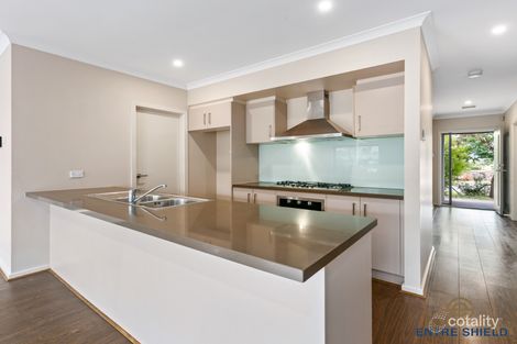 Property photo of 32 Neroli Crescent Truganina VIC 3029