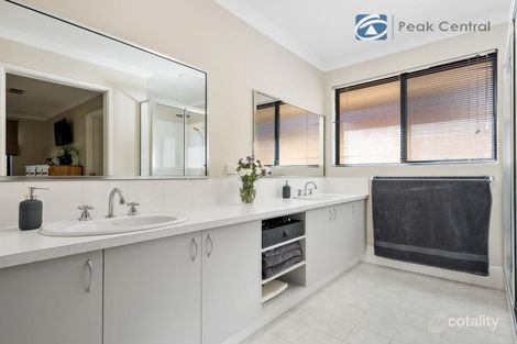 Property photo of 24 Belladonna Drive Yangebup WA 6164