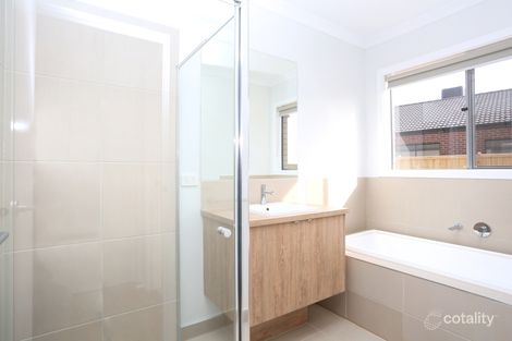 Property photo of 12 Baxterpark Drive Thornhill Park VIC 3335