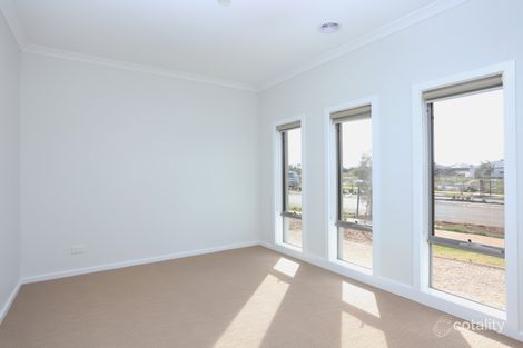 Property photo of 12 Baxterpark Drive Thornhill Park VIC 3335