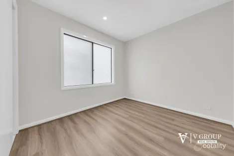 Property photo of 30 Boilersmith Street Donnybrook VIC 3064