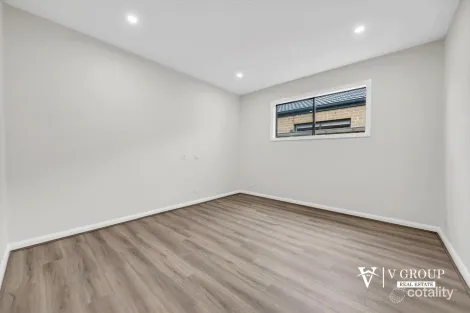 Property photo of 30 Boilersmith Street Donnybrook VIC 3064