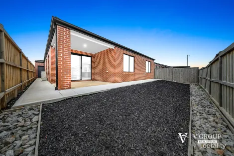 Property photo of 30 Boilersmith Street Donnybrook VIC 3064