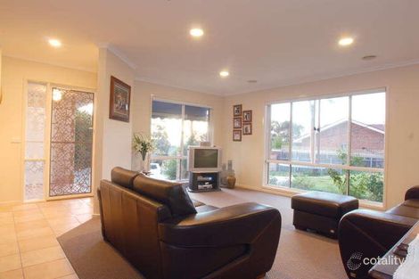 Property photo of 6 Kinlyside Avenue Jerrabomberra NSW 2619