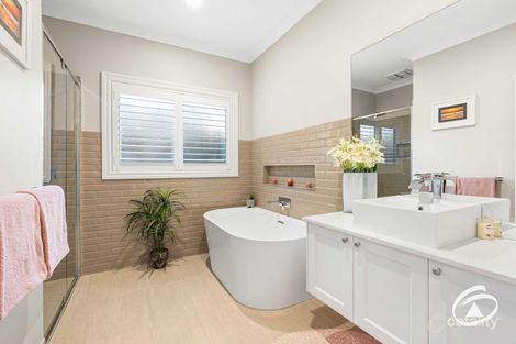 5 Ravendene Ct, Maryknoll, VIC 3812