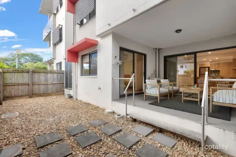 Property photo of 2/11 Lindwall Street Upper Mount Gravatt QLD 4122