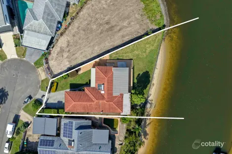 Property photo of 9 Aroona Avenue Broadbeach Waters QLD 4218