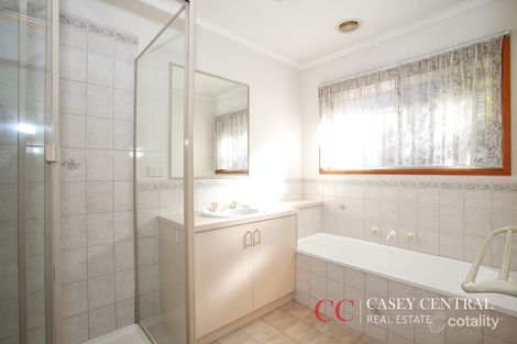 Property photo of 86 Saffron Drive Narre Warren VIC 3805