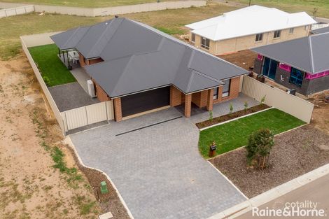 Property photo of 21 Kibby Circuit Strathalbyn SA 5255