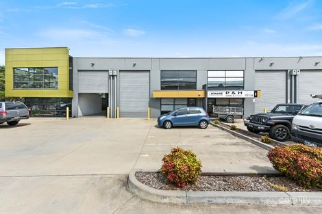 2/25 Conquest Way, Hallam, VIC 3803