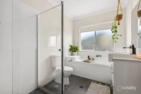 Property photo of 267 Main Road Kuluin QLD 4558